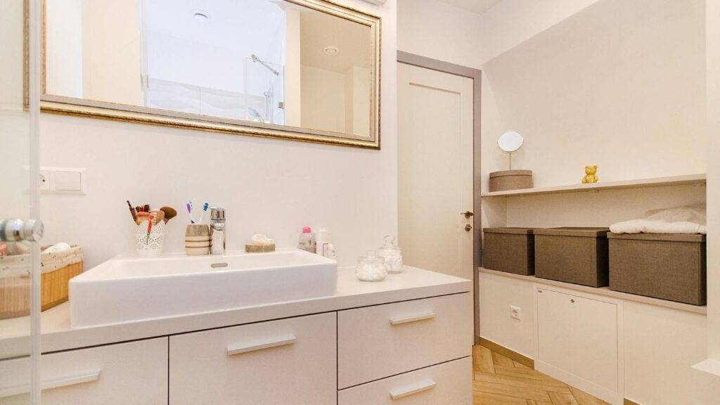 How to Choose a Contractor for Your Backsplash Installation