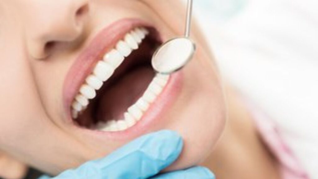 Choosing the Right Gum Specialist in Green Bay