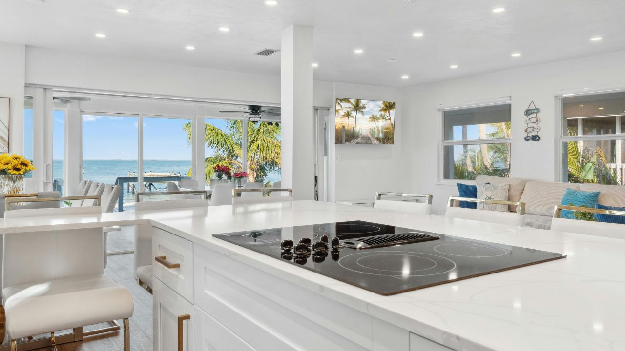 Discover Apartment 305: Your Light-Filled Urban Sanctuary Awaits