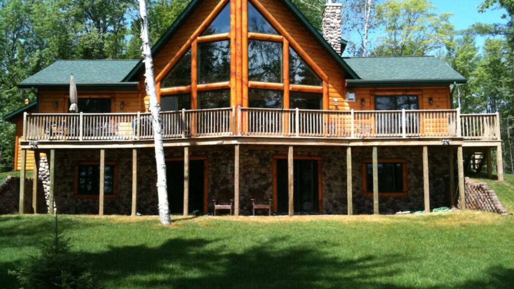 Why Au Train Vacation Rentals Make Your UP Trip Unforgettable