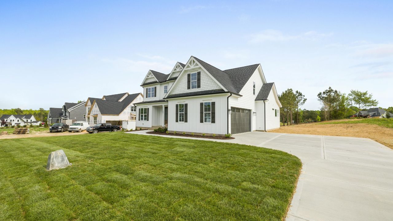 Apex Grass: Guide to Premium Artificial Turf Perfection