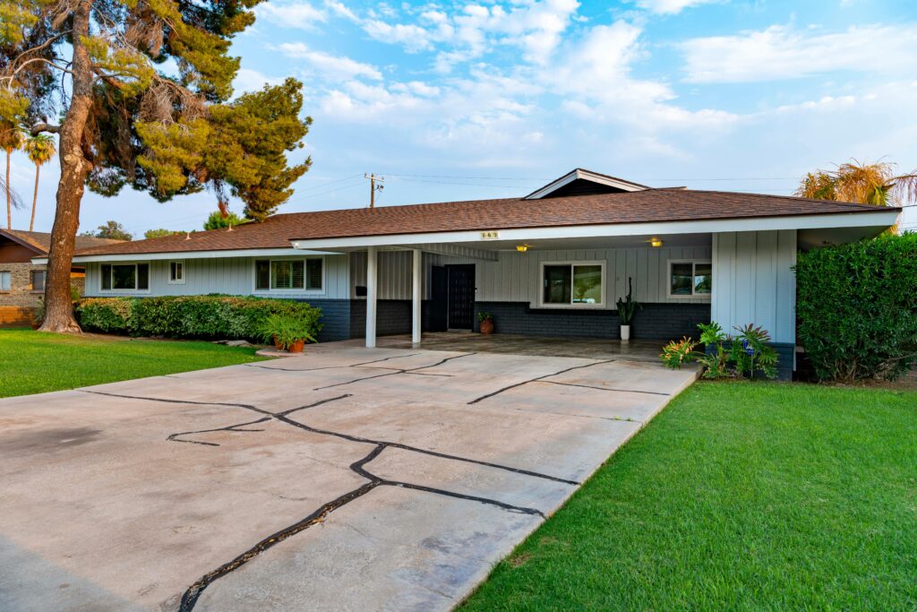 Picking the Right Concrete Pro in Bartlett What Really Matters